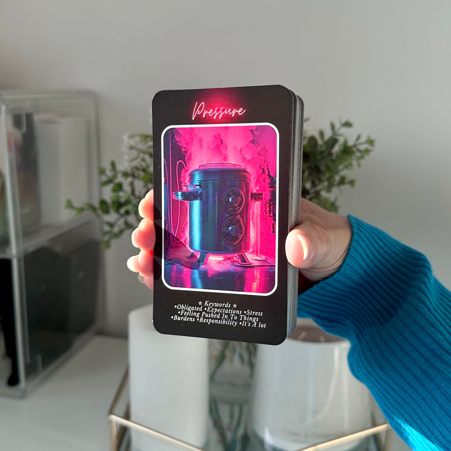 Unveiling The Truth Oracle Deck (Shadow Deck)