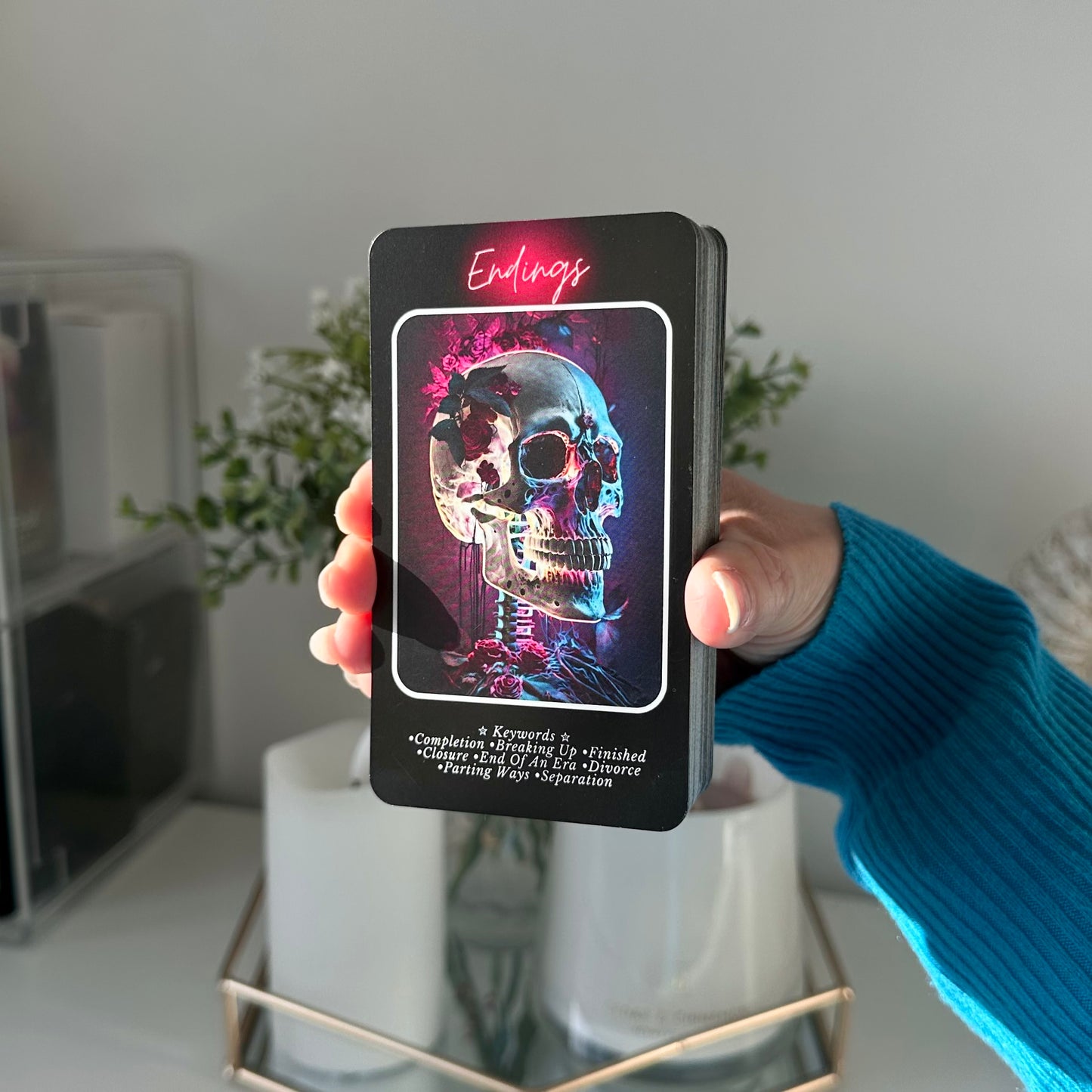 Unveiling The Truth Oracle Deck (Shadow Deck)