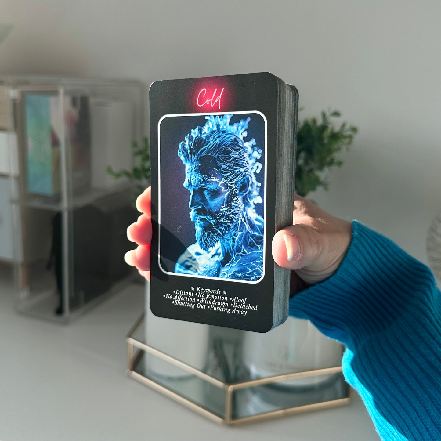 Unveiling The Truth Oracle Deck (Shadow Deck)